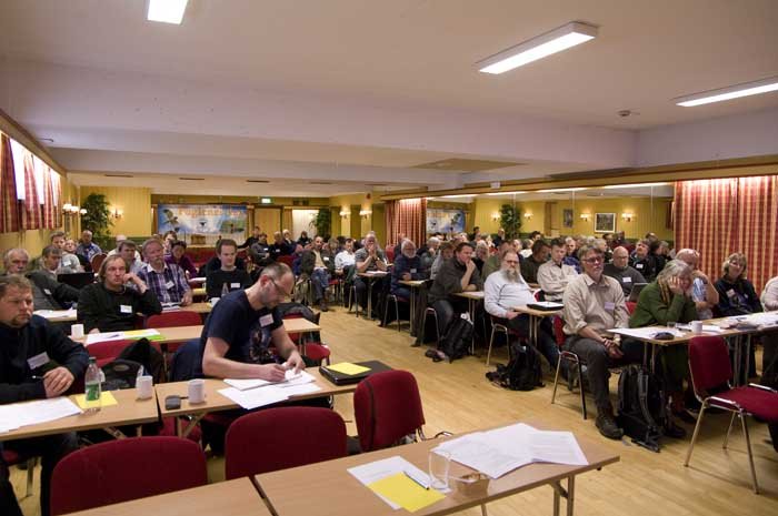 Årsmøte 2011 salen med deltakere