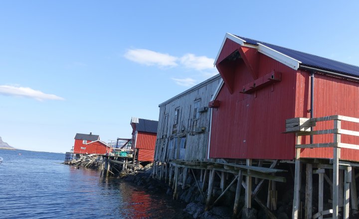 teistekasse på brygge