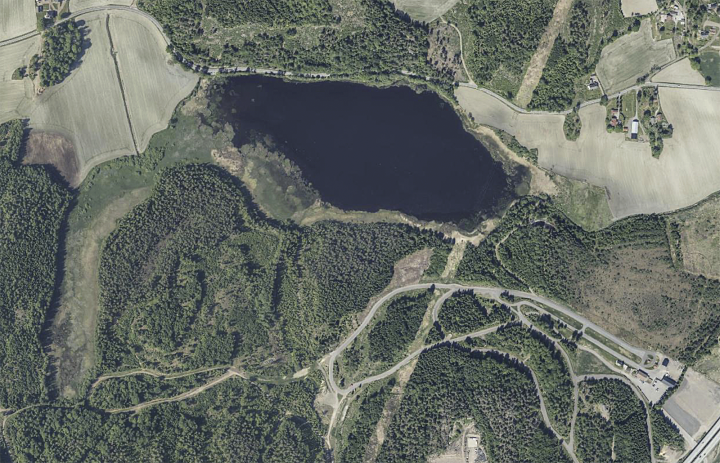Flyfotografi av Gjennestadvannet-området